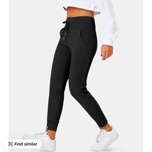Halara jogger pants